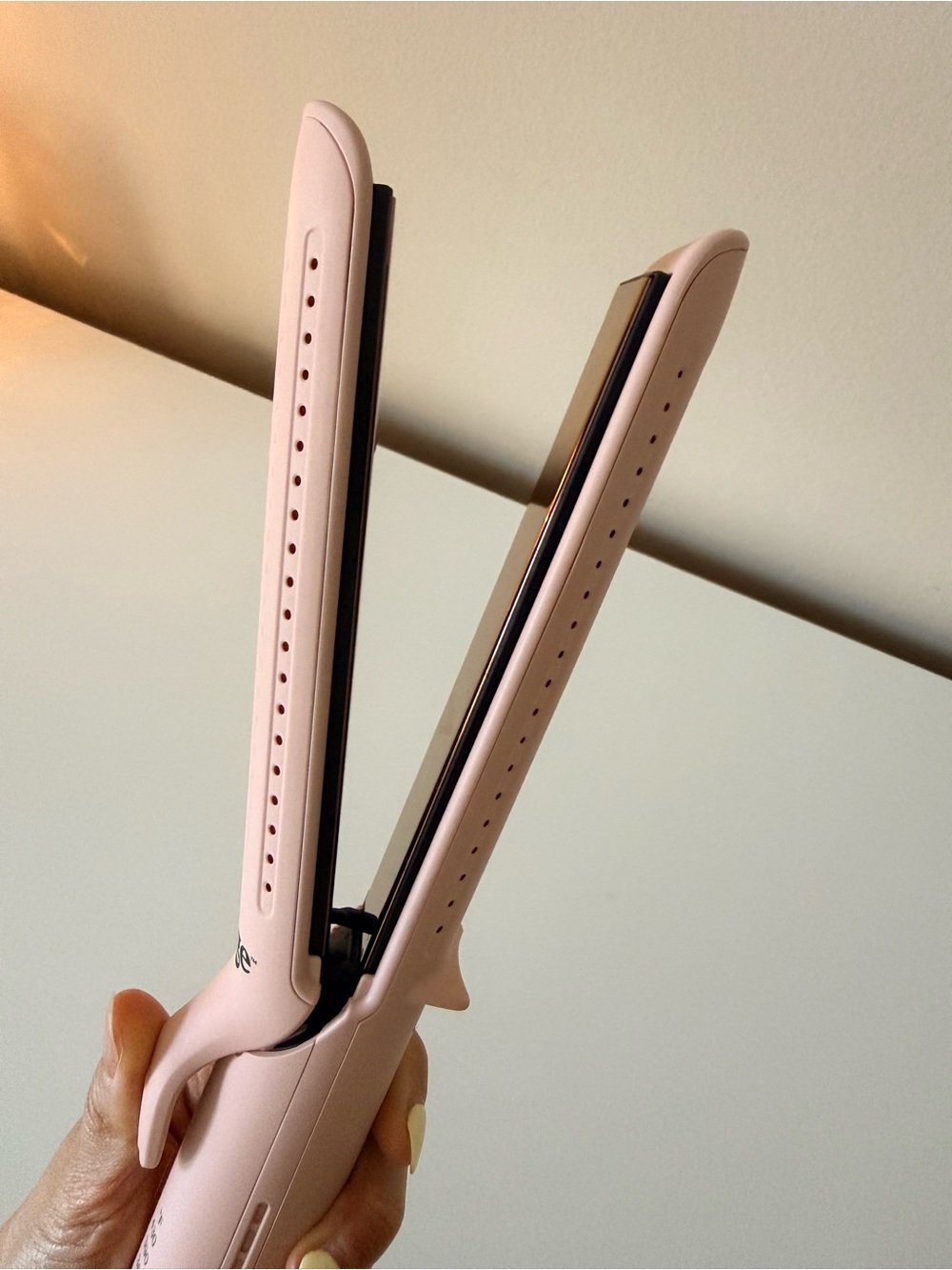L'ange Pink Hair Styling straightener and curler - Picture 2 of 3